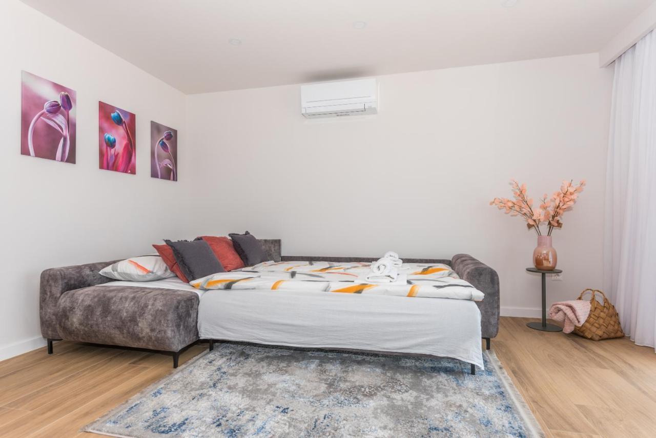 מאקרסקה Luxury Adria Sea & City View Apartment מראה חיצוני תמונה